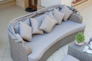 alessia2-szaro-bialy-1080-24